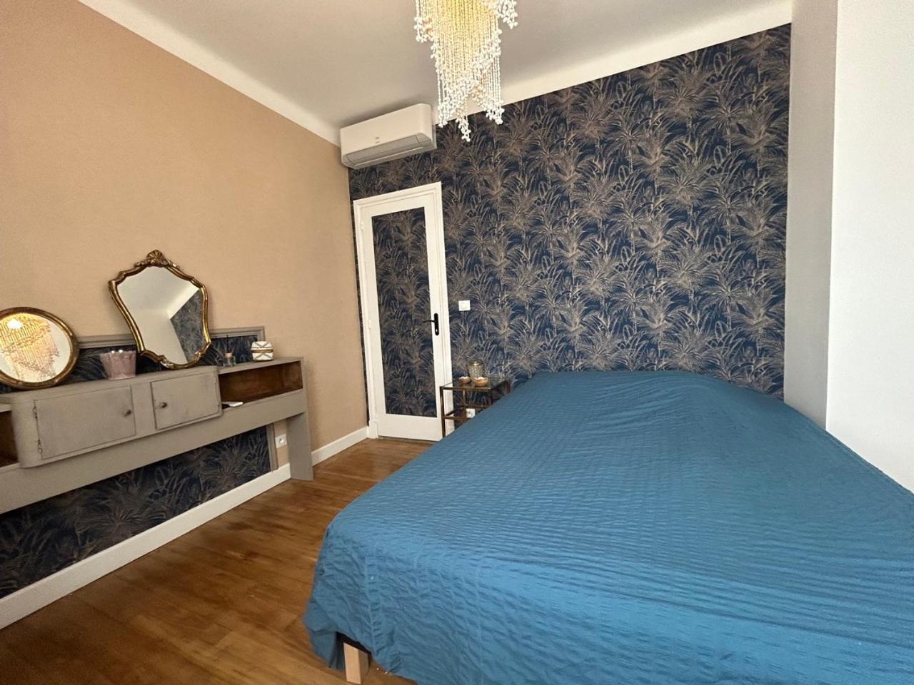 Comme A La Maison Narbonne Luaran gambar