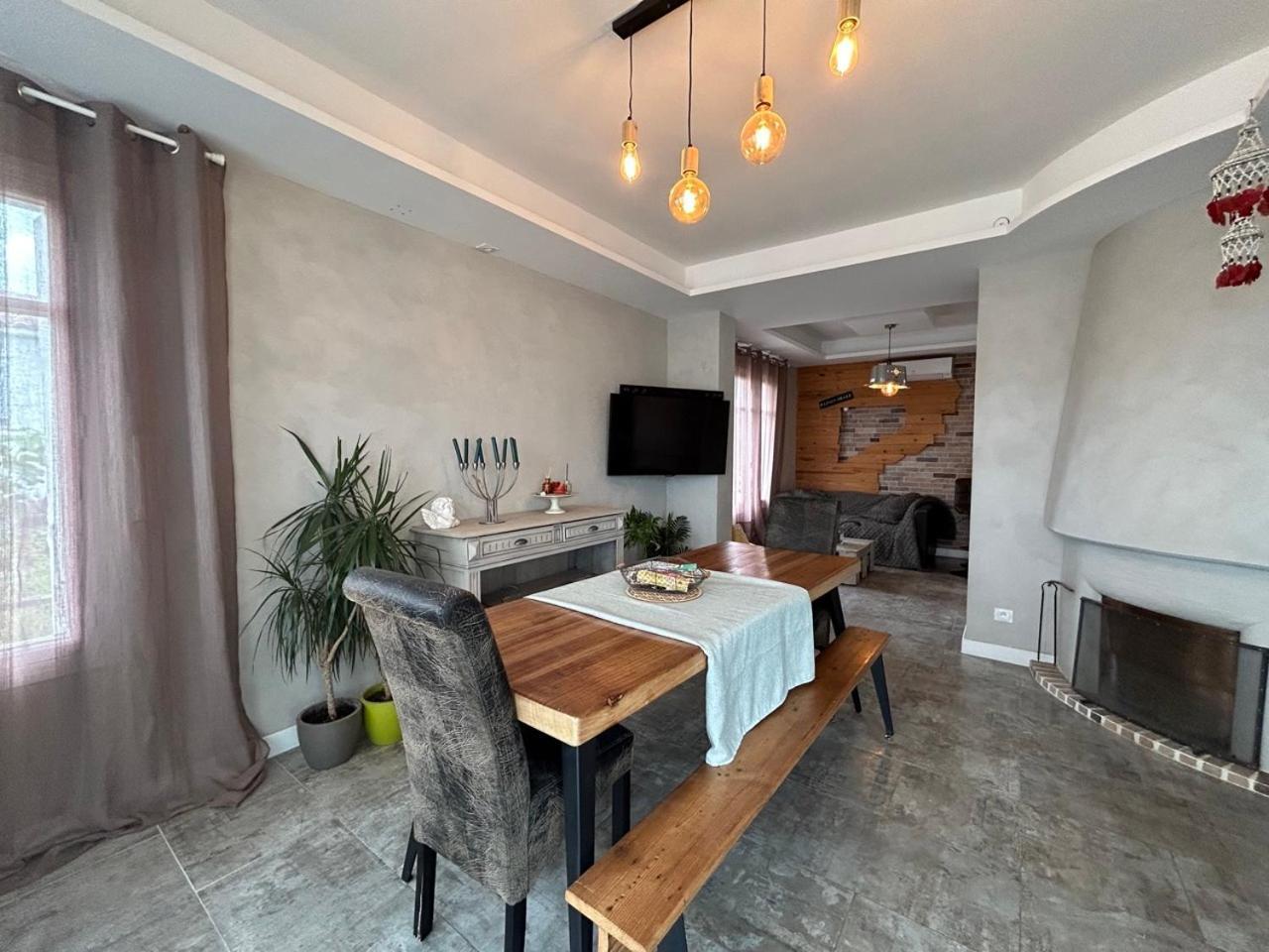 Comme A La Maison Narbonne Luaran gambar